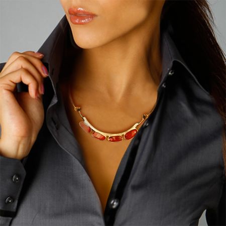 bijoux en carton et en m�tal